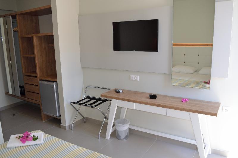 Fevro Hotel Агиа Галини Экстерьер фото